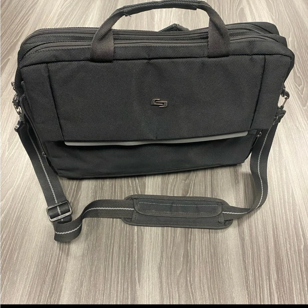 SOLO Black Laptop Bag Briefcase Adjustable Shoulder Strap